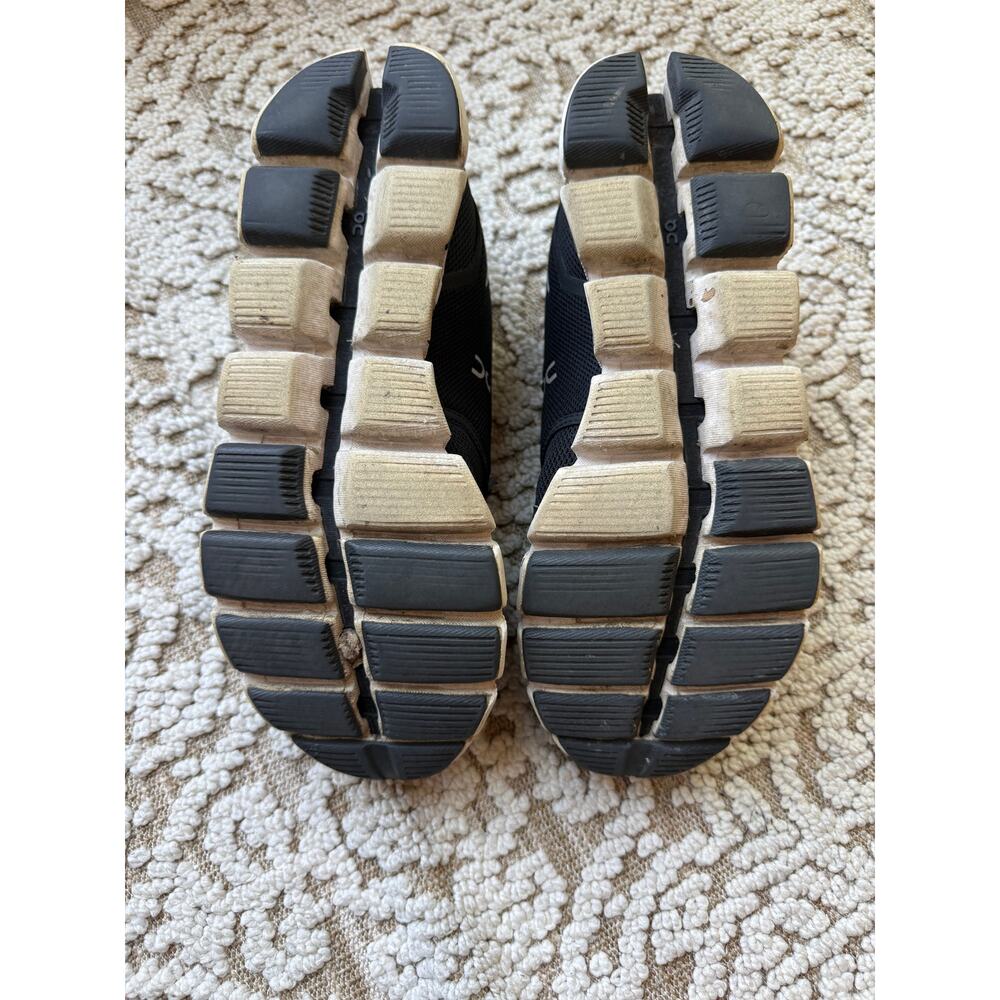 ON Cloud Black Sneakers Running Shoes Womens 8 - Picture 2 of 6